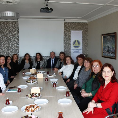 8 Mart Dünya Emekçi Kadınlar Gününü Derneğimizde Kutladık