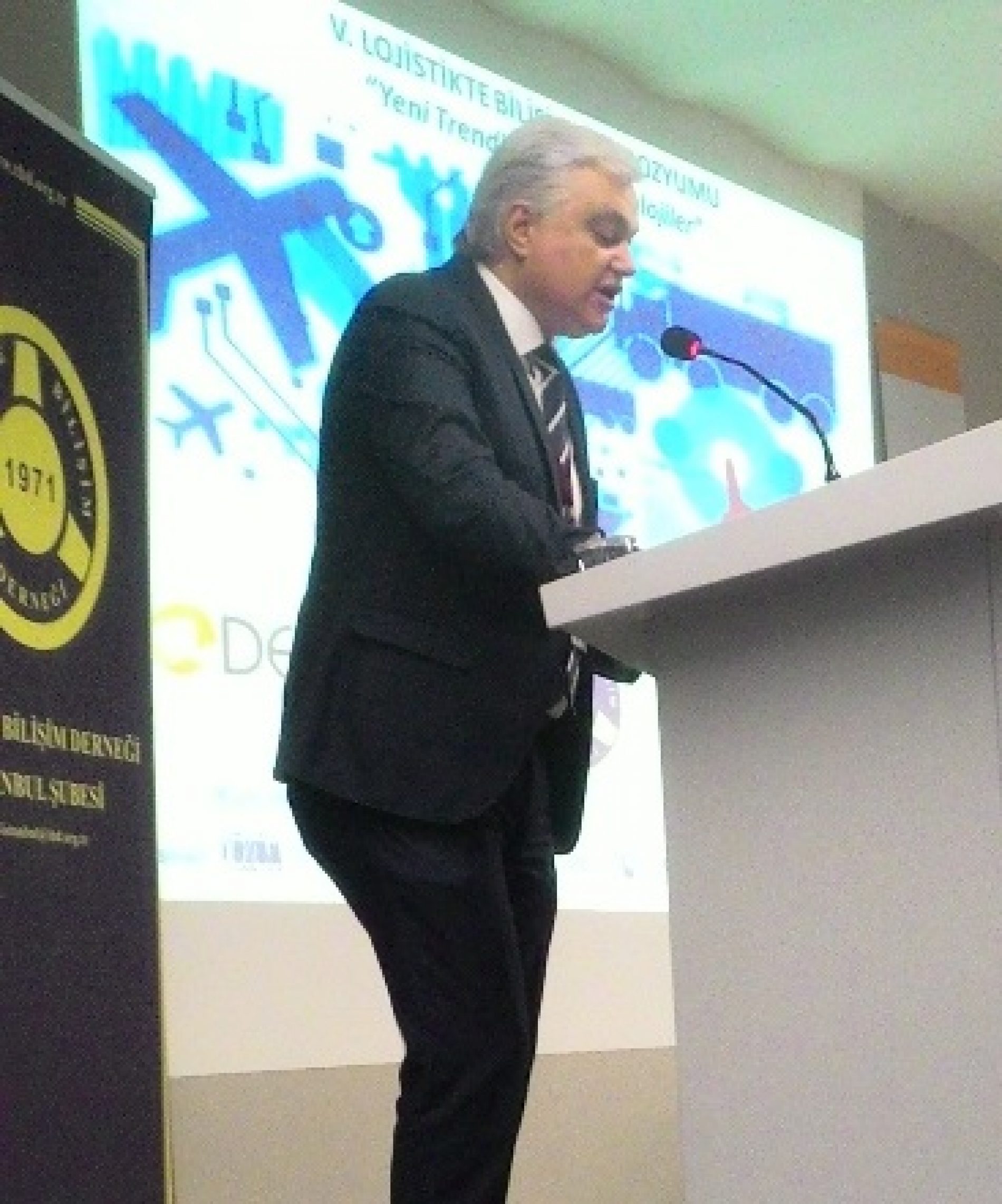 V. LOJİSTİKTE BİLİŞİM SEMPOZYUMU , 23.Mayıs.2017 tarihinde  “Yeni Trendler Yeni Teknolojiler” ana temasıyla yapıldı.