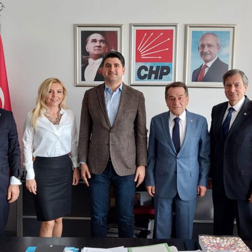 TBD Genel Başkanı Sayın Rahmi AKTEPE ve TBD Heyeti CHP Genel Başkan Yardımcısı Sayın Onursal ADIGÜZEL’i Makamında Ziyaret Etti