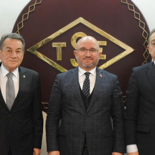 TBD Genel Başkanı Sayın Rahmi AKTEPE ve TBD 2. Başkanı Sayın Ali YAZICI TSE Başkanı Sayın Sayın Mahmut Sami ŞAHİN’i Makamında Ziyaret Etti