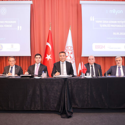 Türkiye Bilişim Derneği ve Ahmet Çalık Vakfı, 140 Gencin Yapay Zeka Alanında Yetkinlik Kazanmasını Sağlayacak Projeyi Başlattı