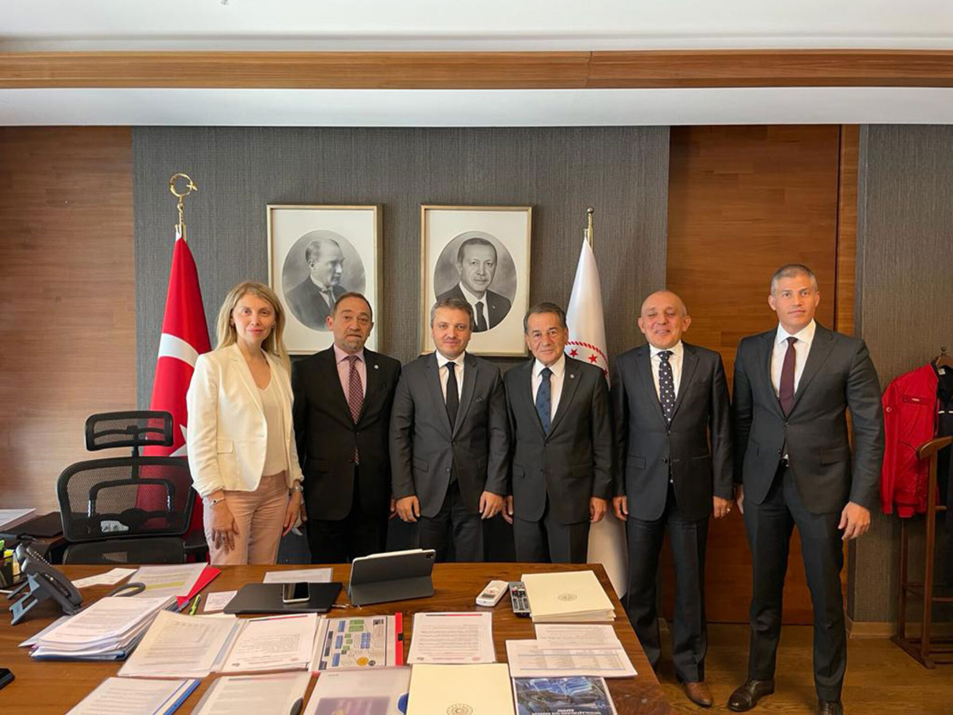 TBD Genel Başkanı Sayın Rahmi AKTEPE ve TBD Heyeti T.C Sanayi ve Teknoloji Bakan Yardımcısı Sayın Zekeriya COŞTU’yu Makamında Ziyaret Etti
